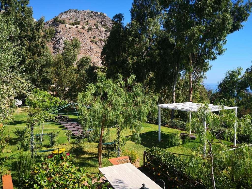 Villa Santa Barbara Чефалу Зручності фото